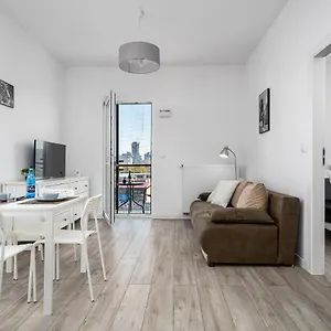 https://apartament-ks-wola-prymasa-407.warsawhotelspoland.com